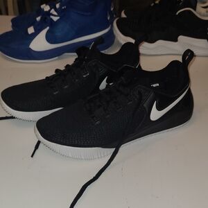 Nike Black and White Athletic Shoes